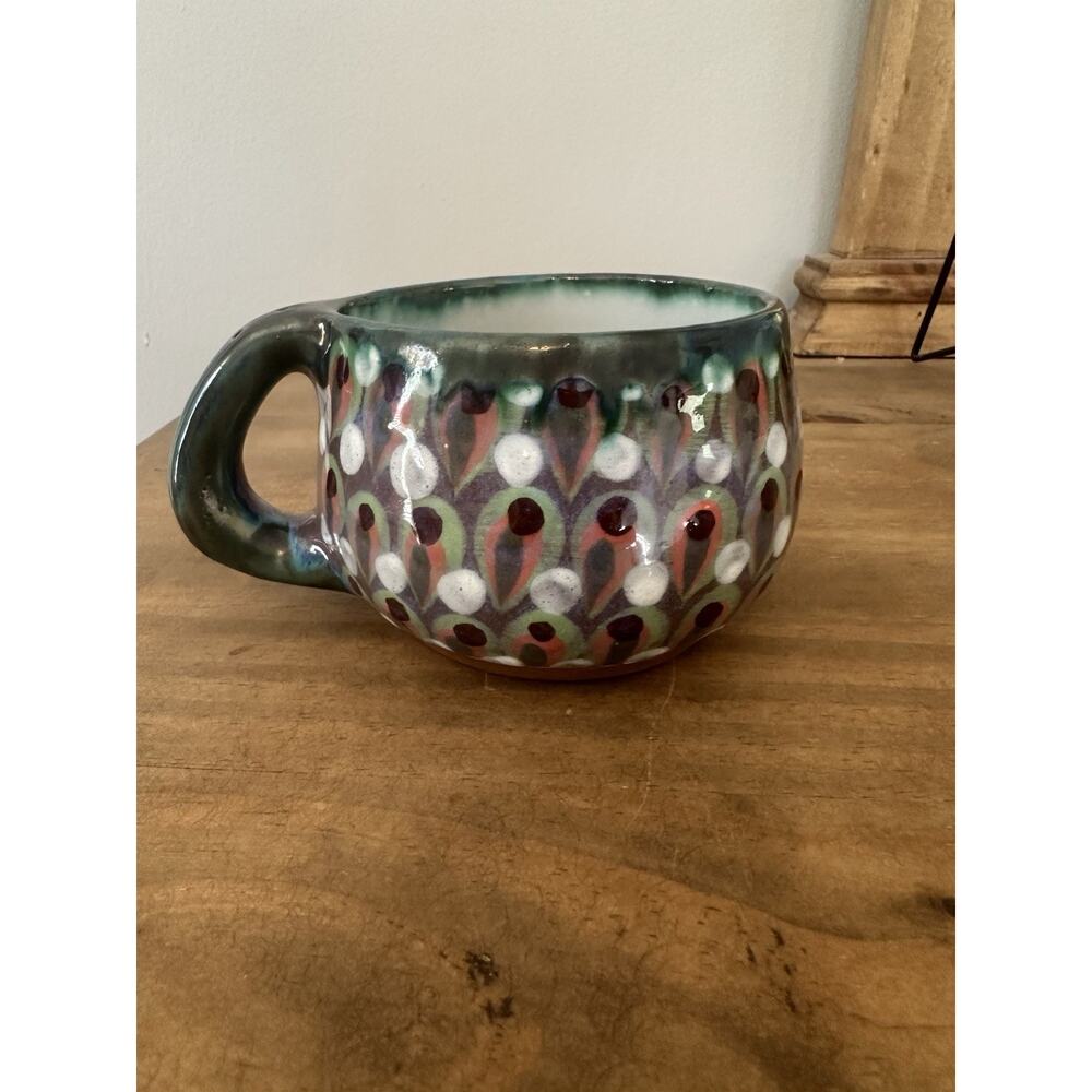 Palopo Guatemala Pottery Peacock Feathers Coffee Mug marked KE - Ken Edwards 3”T - Picture 3 of 6